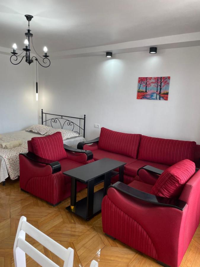 Apartment 2 Minutes From The Sea Batumi Eksteriør bilde