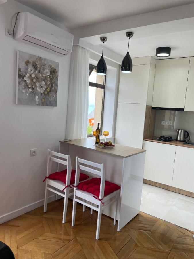 Apartment 2 Minutes From The Sea Batumi Eksteriør bilde