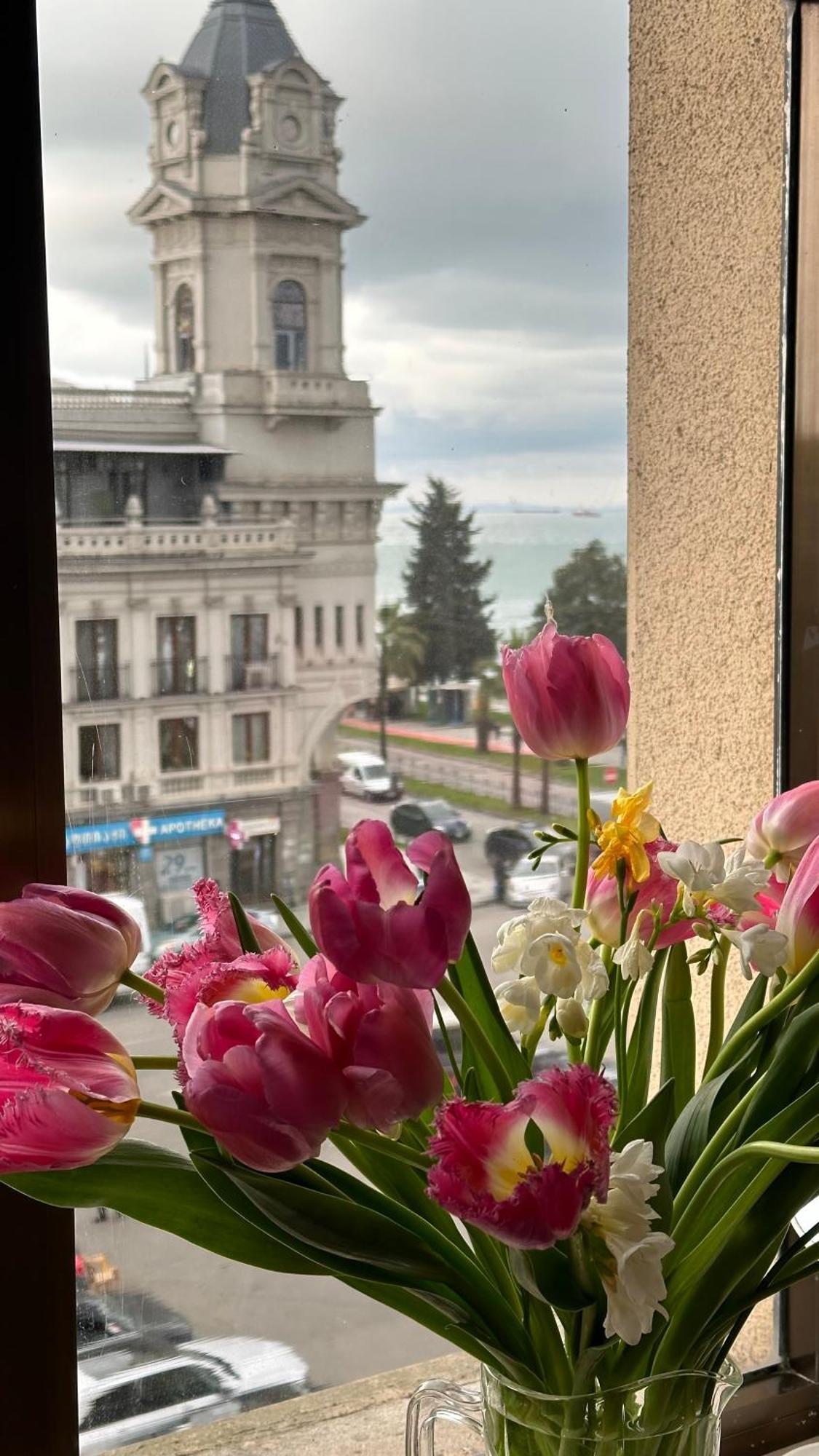 Apartment 2 Minutes From The Sea Batumi Eksteriør bilde